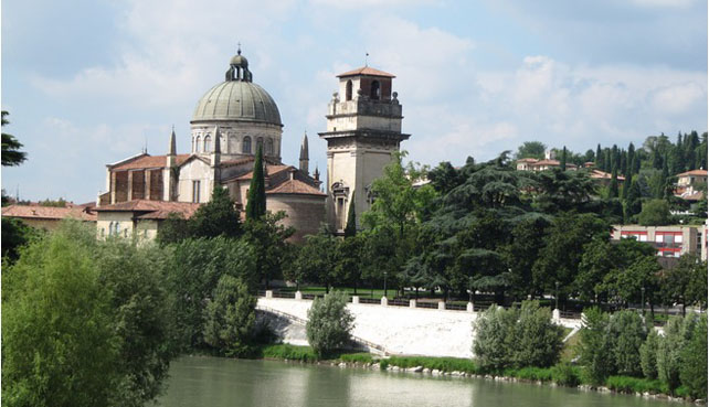 Verona-veduta-da-ponte_Pietra